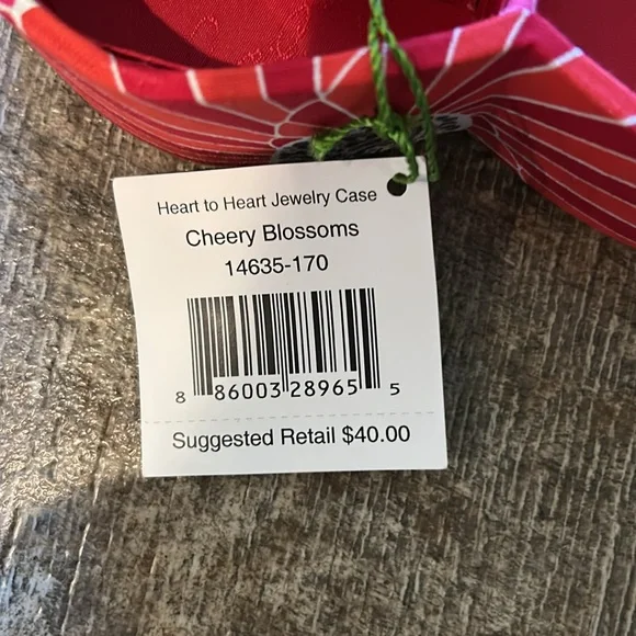 Heart-Shaped Floral Box - Picture 3 of 5